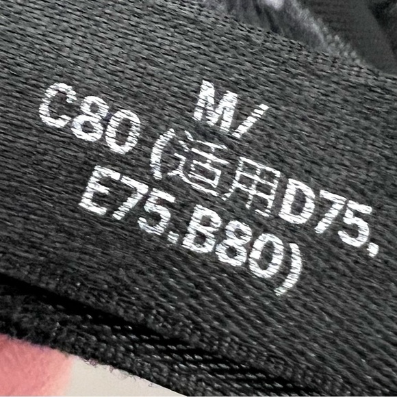 Victoria’s Secret Player Powermesh Racerback Sports Bra Women’s Medium - Picture 7 of 7